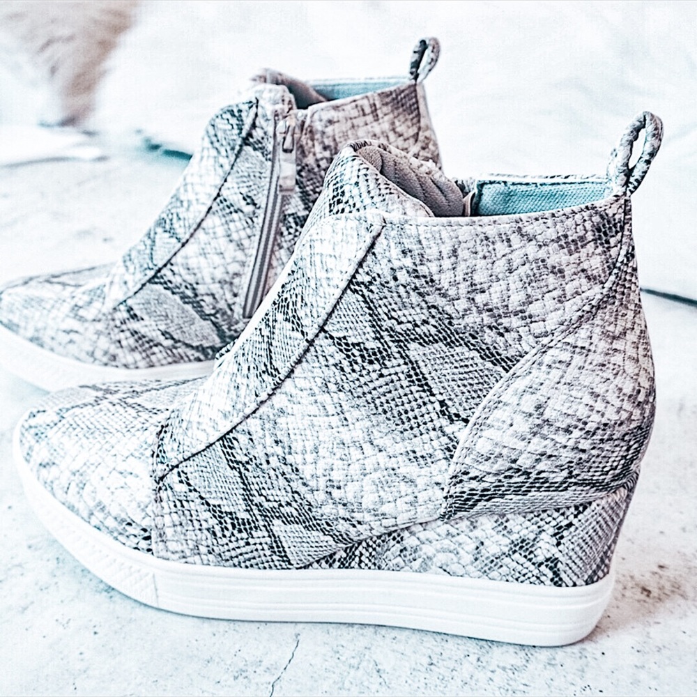Snake Print Wedge Platform Sneakers - Picture 5 of 8
